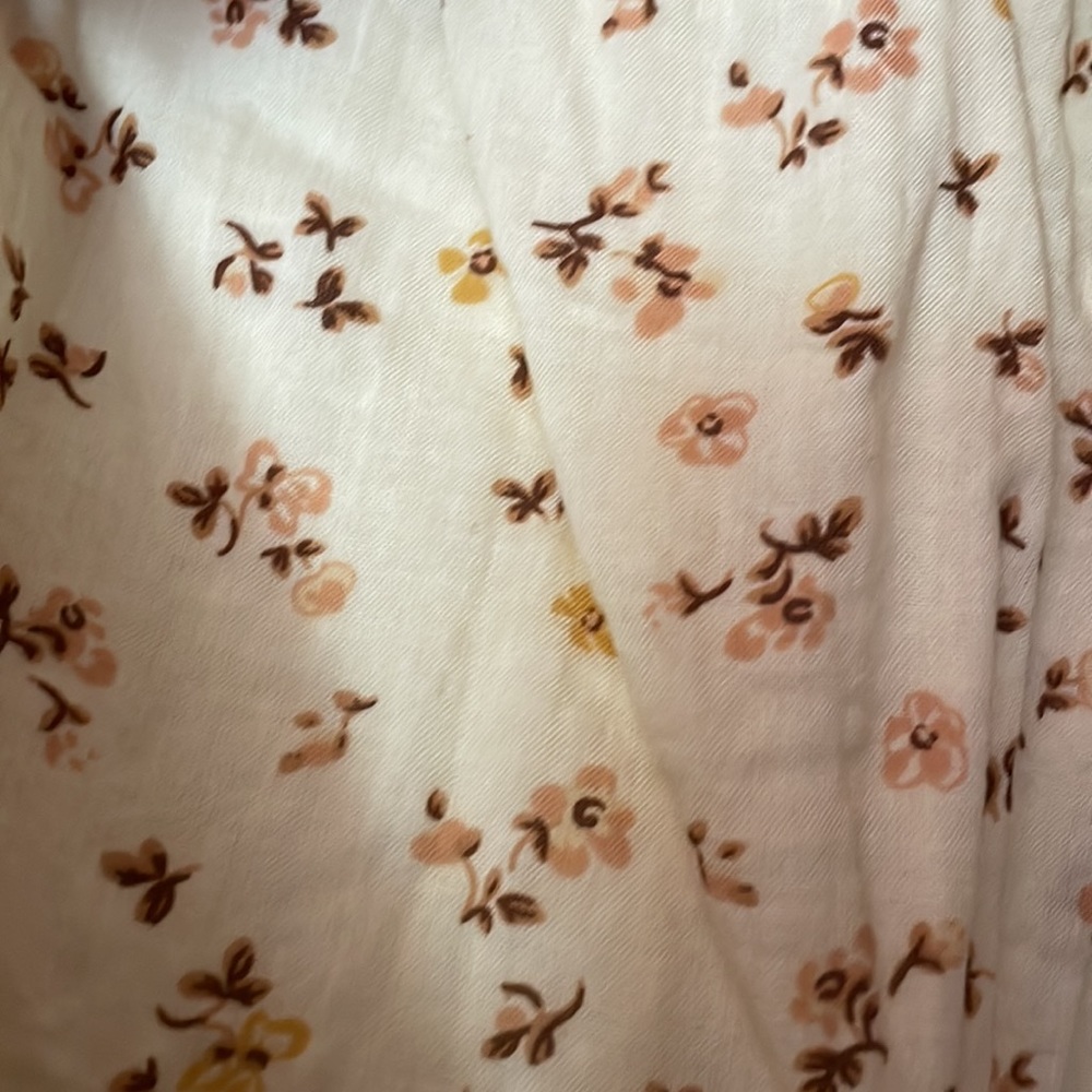Two piece set - Picture 2 of 2